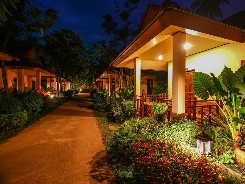 Lanta Pavilion Resort - Koh Lanta Bagian luar foto