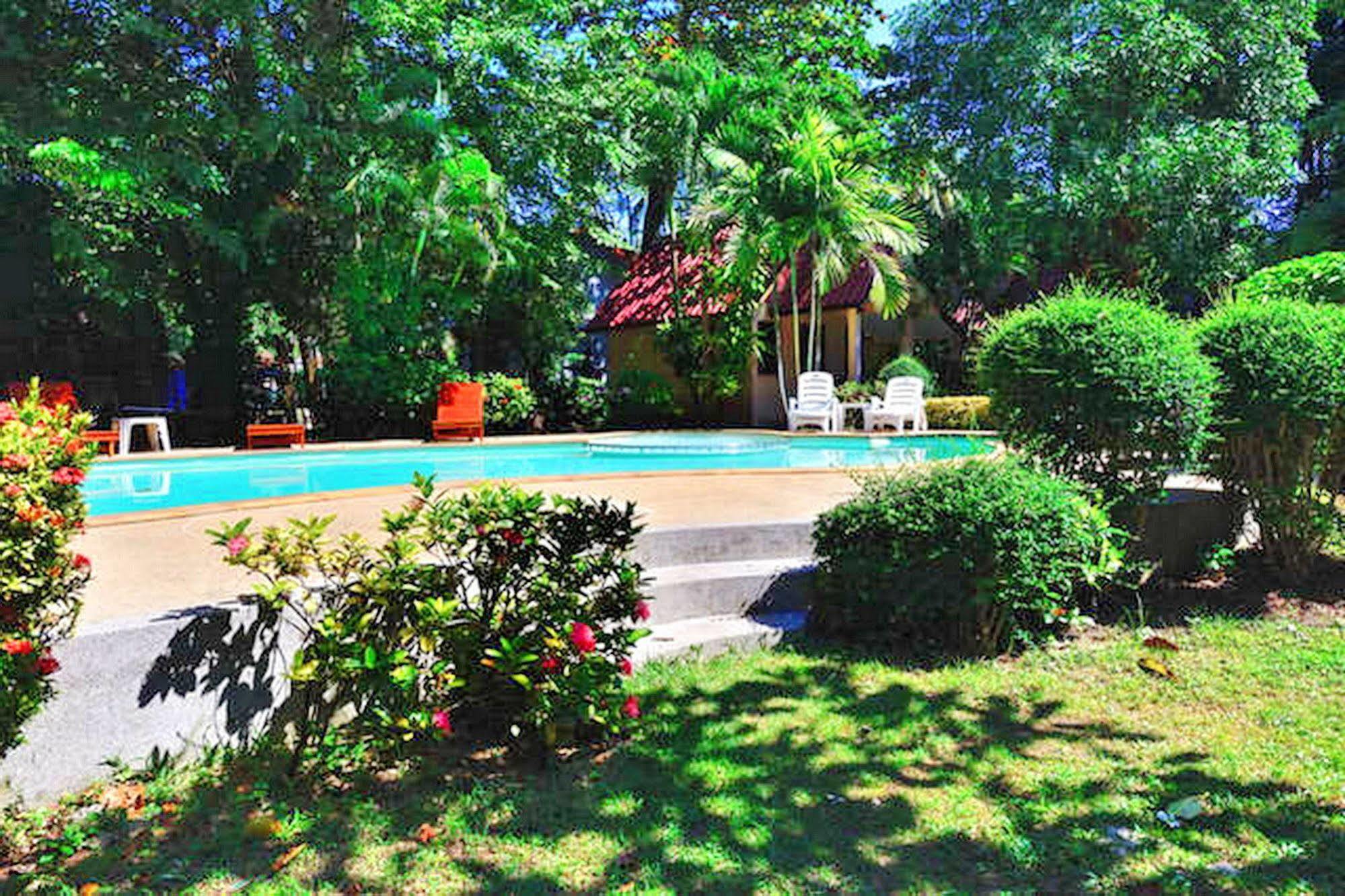 Lanta Pavilion Resort - Koh Lanta Bagian luar foto